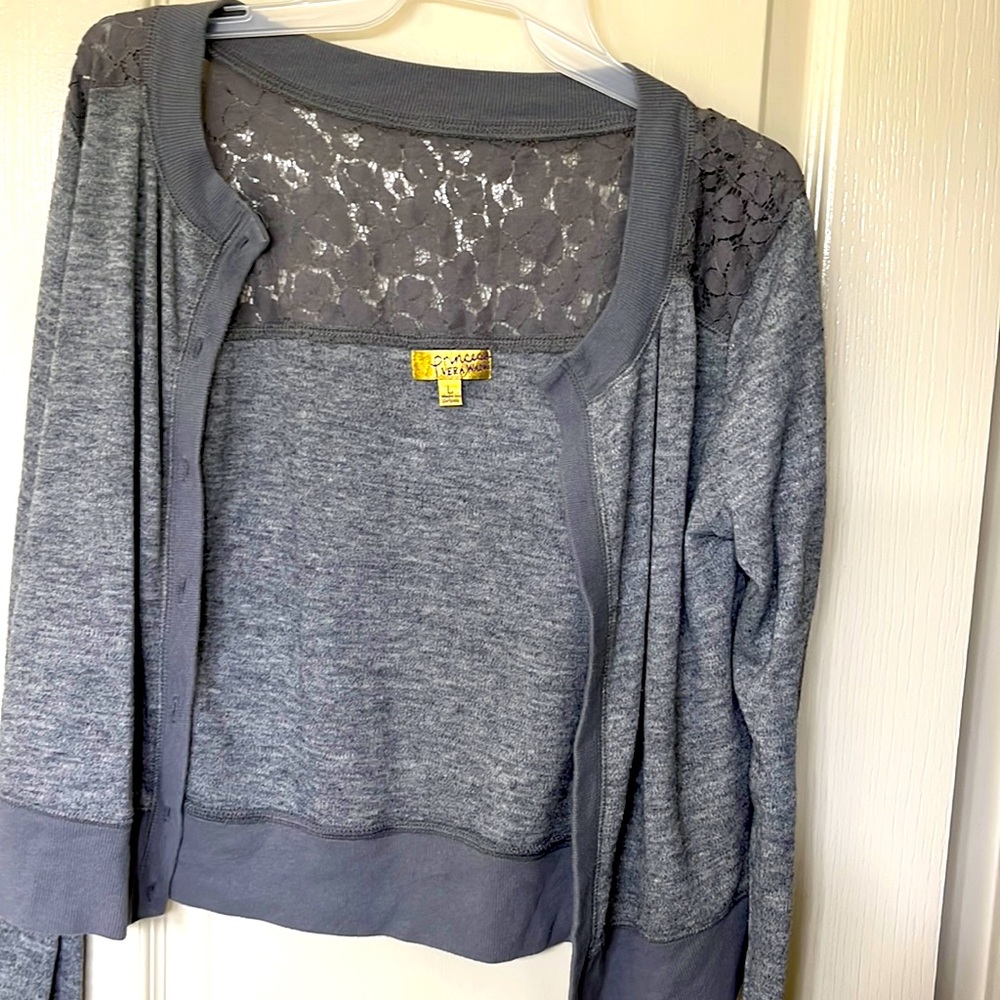 Grey little cardigan from Vera Wang🥰❣️❄️